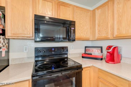 7412 37 Dr, Phoenix AZ 85053-2808 exterior