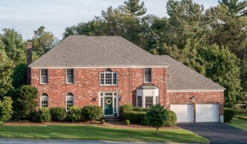 32 Constitution Dr, Southborough MA  01772-4020 exterior