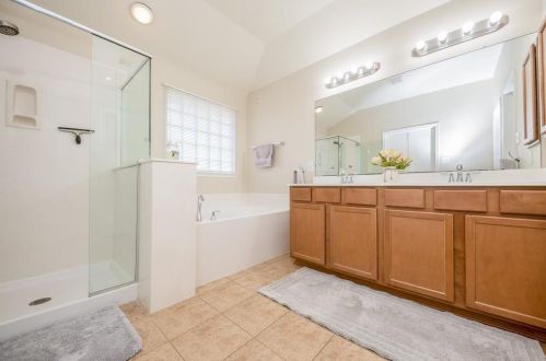 9006 Bonbrook Bnd Ln, Richmond TX 77469-4730 exterior