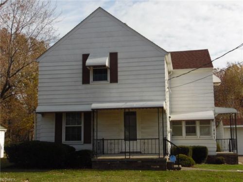 861 250 St, Cleveland OH  44132-2403 exterior