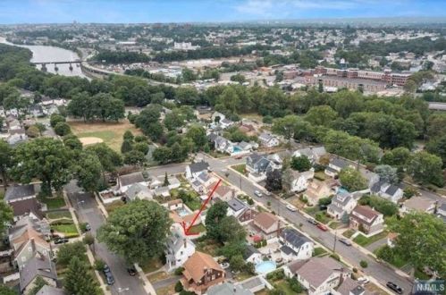 33 Hamilton Ave, Kearny NJ  07032-1804 exterior