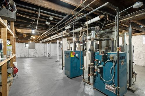 36 Lambert Ave, Chelsea MA 02150-1304 exterior