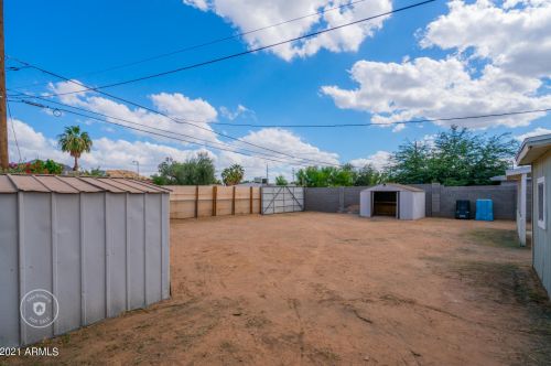 11041 18 Dr, Phoenix AZ 85007-2433 exterior