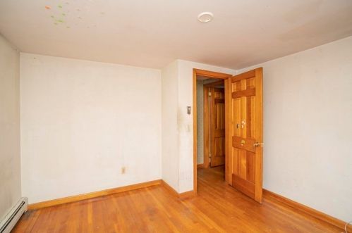 83 Country Way, Taunton MA 02780-1201 exterior