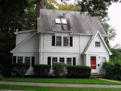 316 Woodward St, Newton, MA 02468-2042