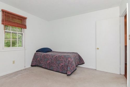 203 Precinct St, Taunton MA 02718-1211 exterior