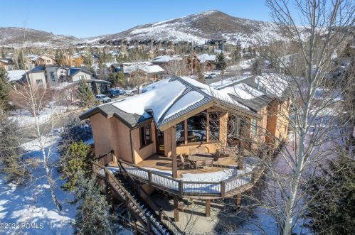 2702 Est Dr, Park City UT 84060-6878 exterior