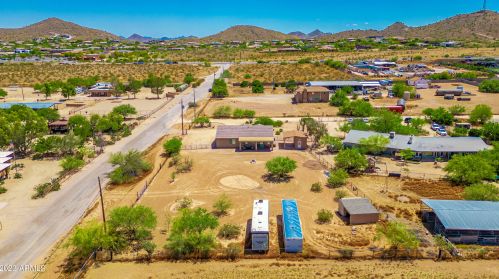 34826 3rd Ave, Phoenix AZ 85023-3640 exterior