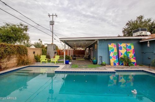 2126 Cambridge Ave, Phoenix AZ 85007-1111 exterior