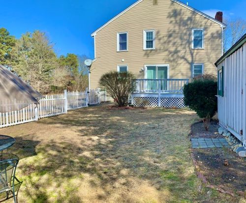 10 Craig St, Plymouth MA 02360-2193 exterior