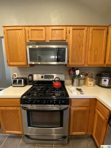 4825 Crestpoint Ln, Garland TX 75043-6514 exterior