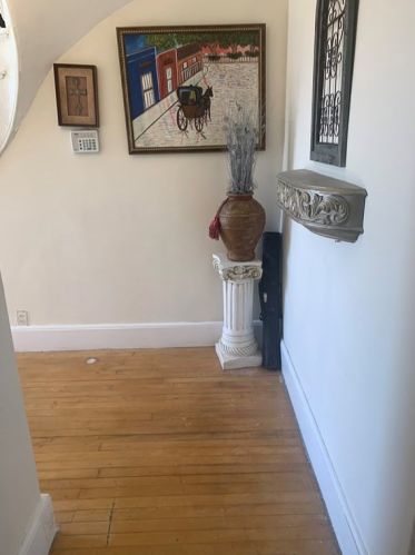 33 Vernon St, Worcester MA 01610-1919 exterior