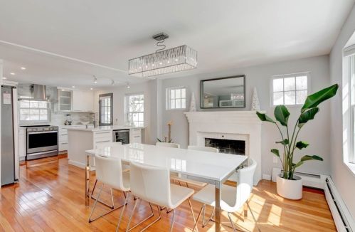 127 Elm St, North Reading MA 01864-2914 exterior