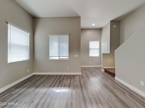 2646 Danbury Rd, Phoenix AZ  85032-2426 exterior