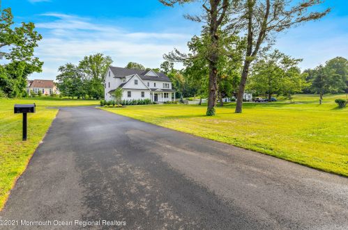 747 Sycamore Ave, Tinton Falls, NJ 07701-4921