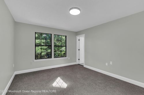 805 Bluebell Dr, Jackson Twp NJ 08527-4116 exterior