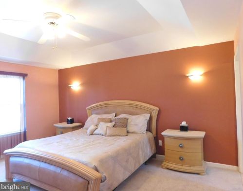 612 Schaeffer Ave, West Deptford NJ 08096-6631 exterior