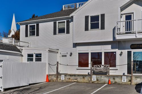 593 Main St, Chatham, MA 02633-2275