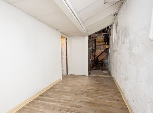 35 Grammont Rd, Worcester MA 01607-1175 exterior