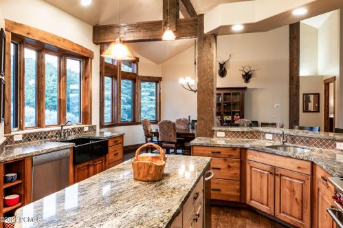 3382 Westview Trl, Park City UT 84098-6342 exterior