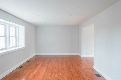 56 Pine Cliff Rd, Weymouth MA  02189-1910 exterior