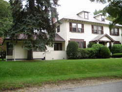 19 Nehoiden Rd, Newton, MA 02468-1923