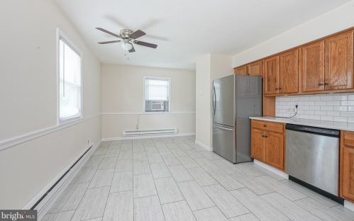 409 Mantua Ave, West Deptford NJ 08066-1277 exterior