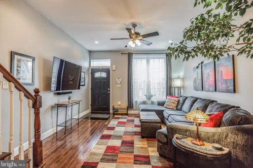 1542 Mckean St, Philadelphia, PA 19145-3006