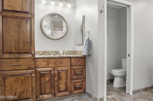 210 Butler Dr, Phoenix AZ 85051-4649 exterior