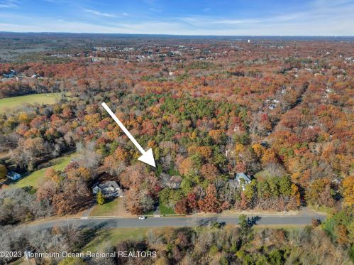 6 Pitney Ln, Jackson Twp NJ 08527-2933 exterior