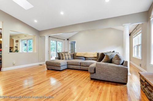 632 Winterberry Blvd, Jackson Twp NJ 08527-5342 exterior