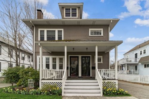 105 Adena Rd, Newton, MA 02465-1619