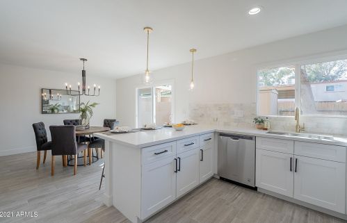 3812 30 St, Phoenix AZ 85008-6141 exterior