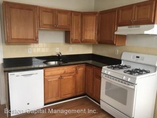 198 Congress Ave, Chelsea MA  02150-3445 exterior