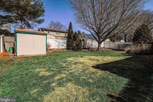 166 Frd Ave, West Deptford NJ 08096-5034 exterior