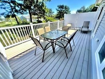 9 Fairway Dr, Plymouth MA 02360-1461 exterior