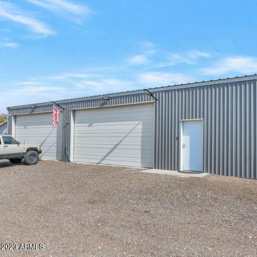 42330 3 St, Phoenix AZ 85086-7401 exterior