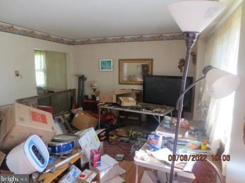 117 Military Dr, West Deptford NJ 08063-1506 exterior