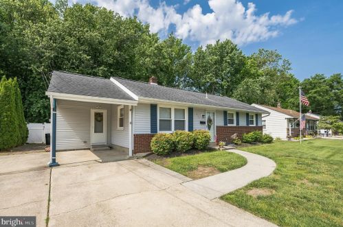 335 May Ave, West Deptford, NJ 08096-1164