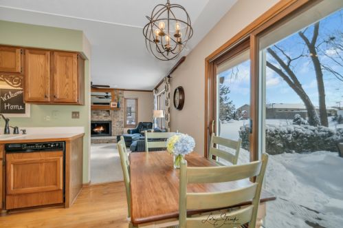 14 Meagan Ln, Lemont IL 60439-4496 exterior