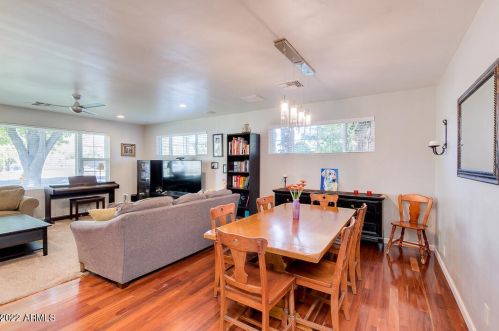 2145 Clarendon Ave, Phoenix AZ 85031-3142 exterior