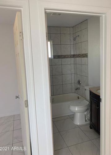 1332 Chambers St, Phoenix AZ 85040-4106 exterior