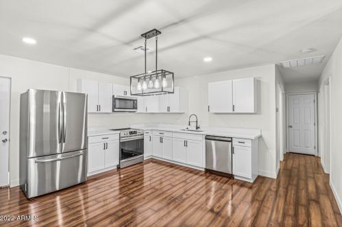 8219 25 St, Phoenix AZ 85042-7019 exterior