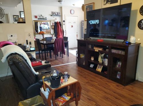 153 Belleville Ave, New Bedford MA 02746-2494 exterior