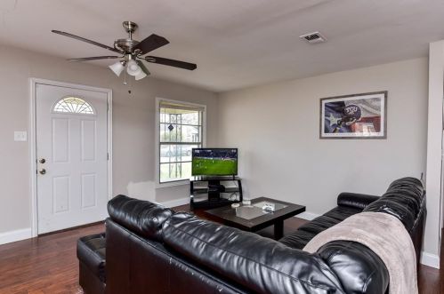 4048 Winfield Ave, Fort Worth TX 76109-3729 exterior