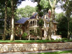 69 Pine Ridge Rd, Newton, MA 02468-1616