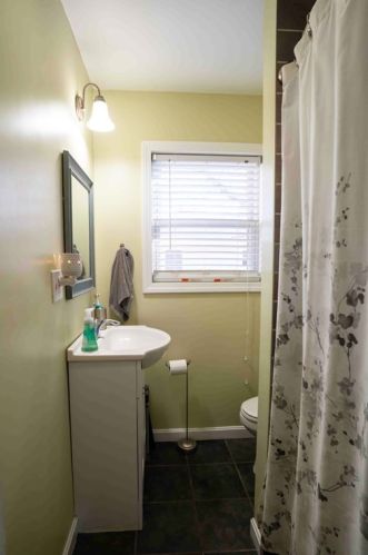 81 Cherry Tree Ln, New Bedford MA 02740-1826 exterior