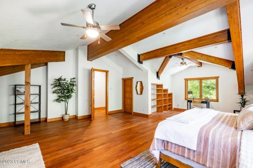 2505 Bear Holw Dr, Park City UT 84098-8524 exterior