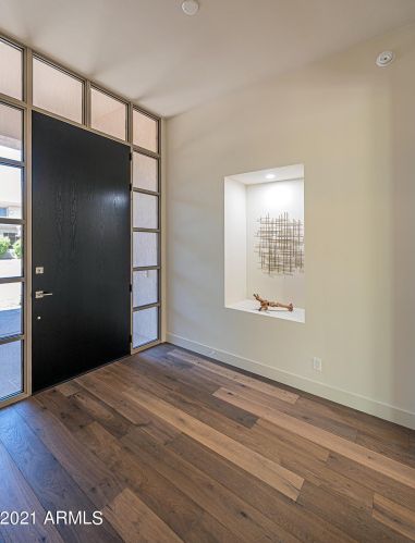 6417 30th Way, Phoenix AZ  85016-8927 exterior