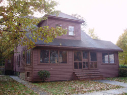 40 Canterbury Rd, Newton, MA 02461-1320